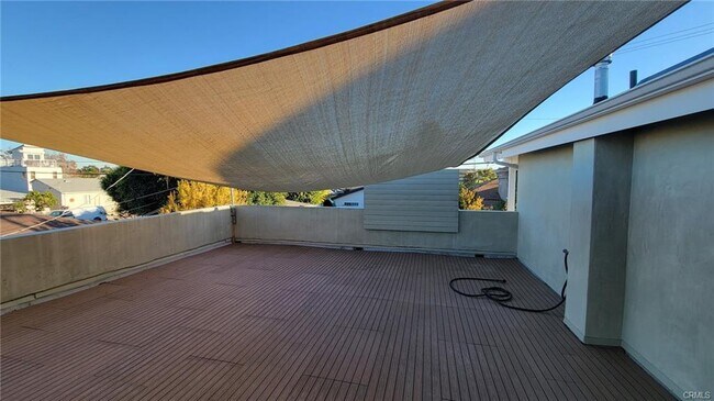 Building Photo - 12812 Short Ave