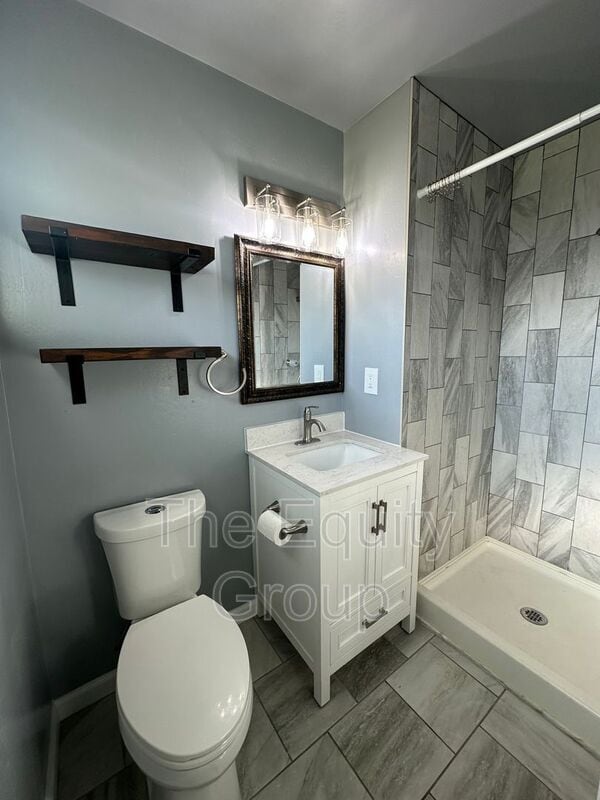 Building Photo - 4122 W Monte Vista Ave