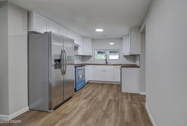 Kitchen - 310 S Pearl St