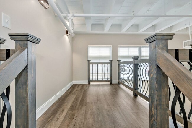 Building Photo - 24 Mt Vernon St