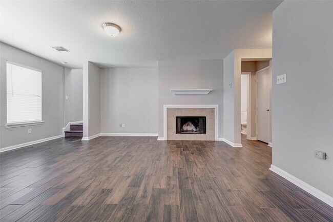 Building Photo - 9307 Grove Haven Dr