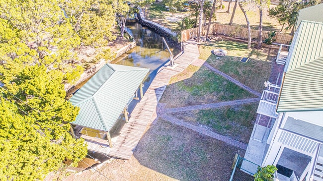 Building Photo - 2247 S Waterman Dr