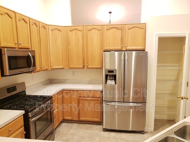 Building Photo - 905 Weatherside Ct