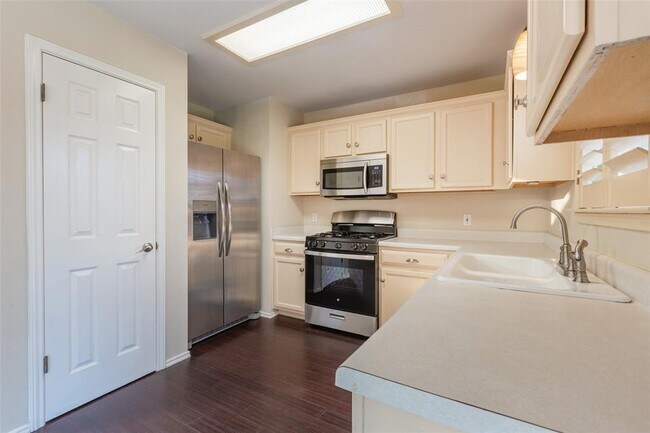 Building Photo - 7700 Portland Trail