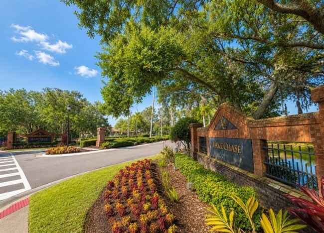 Building Photo - 9160 Lake Chase Island Way
