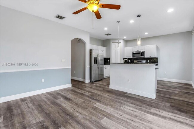 Building Photo - 2540 SW 85th Terrace