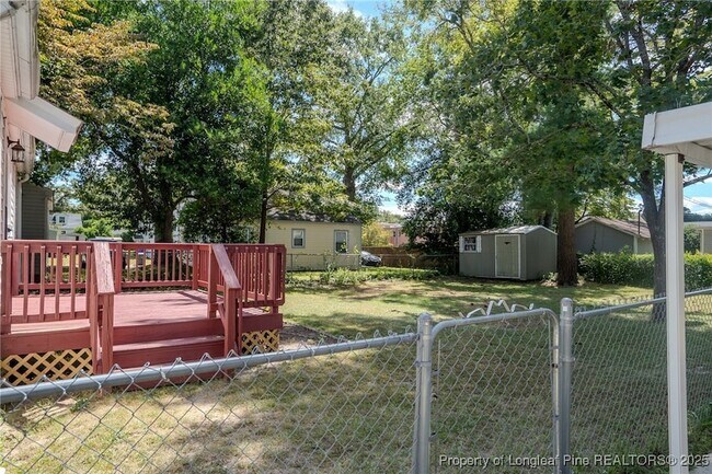 Building Photo - 120 Kirkland Dr