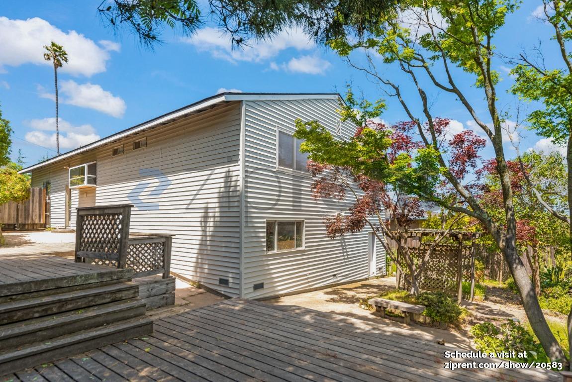 Building Photo - 1106 Lindell Dr