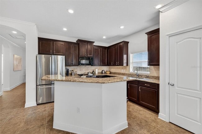 Building Photo - 3204 W Marlin Ave