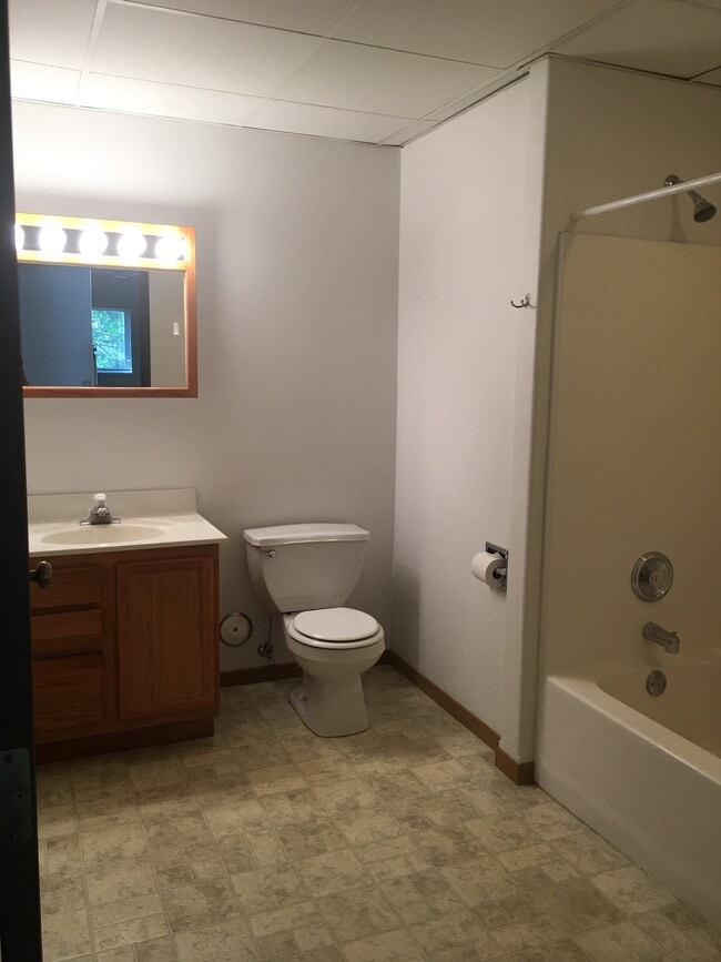 Bathroom - 723 22nd St NW