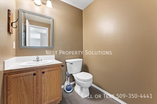 Building Photo - 812 Sage Bay Dr