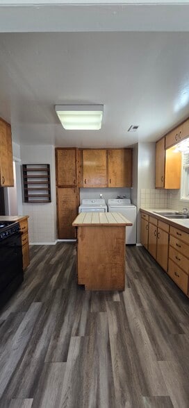 Building Photo - 13220 Red Mountain Rd