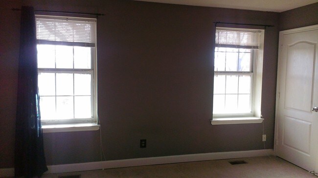 Building Photo - 3900 Chesterwood Dr