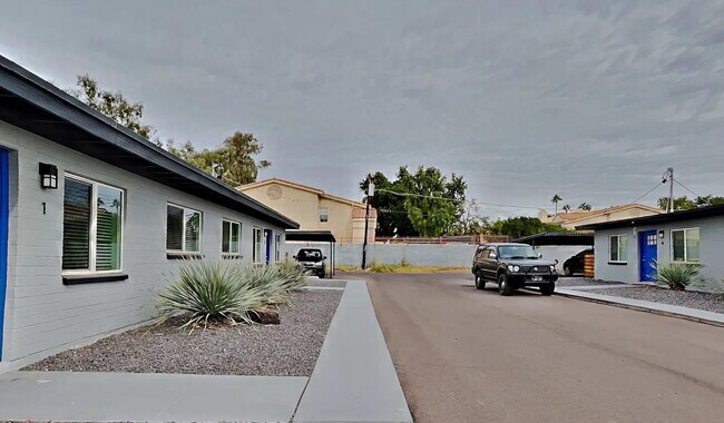 Building Photo - Stylishly Updated 2BR/1BA – Single-Level Living at Its Best! $500 MOVE IN SPECIAL ACT TODAY!!!!!