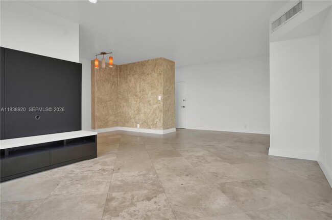 Building Photo - 4747 Collins Ave