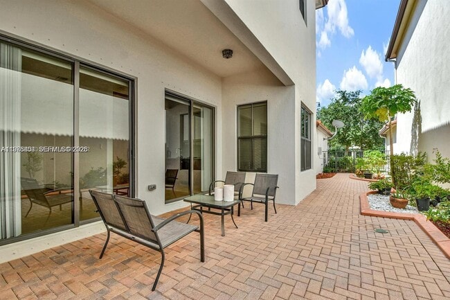 Building Photo - 8354 NW 39th Ct