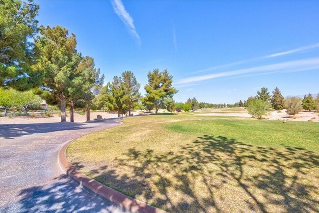 Building Photo - 7752 Fruit Dove St