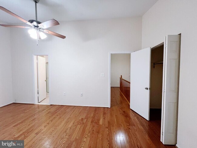 Building Photo - 6 Lazy Hollow Way