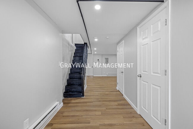 Building Photo - 216 Wright Ave