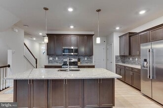 Building Photo - 1295 Orchid Rd
