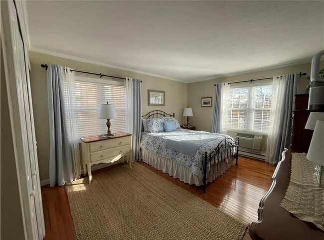 Building Photo - 41 Bullocks Point Ave