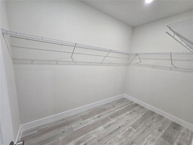 Building Photo - 1564 W Cary Dr