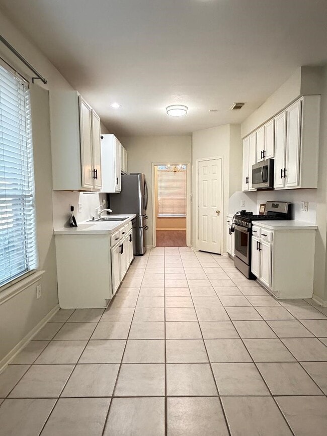 Building Photo - 62 N Holly Laurel Cir