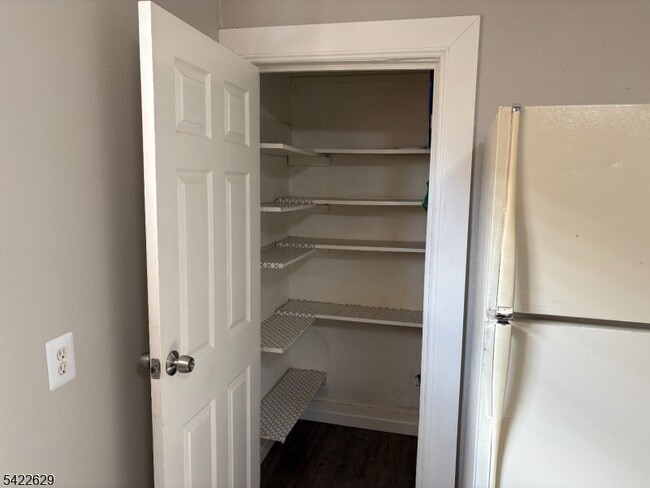 Building Photo - 106 Grand St