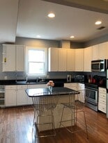 Building Photo - 734 Quincy St NW