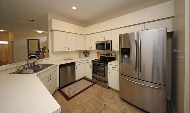 Building Photo - 5324 Cottonwood Tree Cir