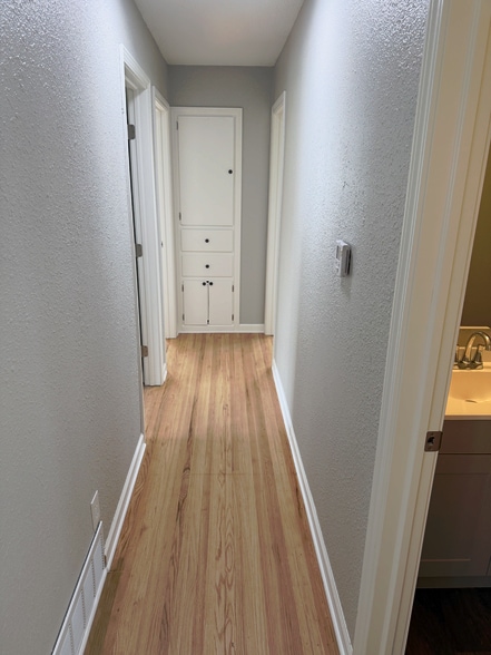 Hall to bedrooms - 1018 S Blackwill St