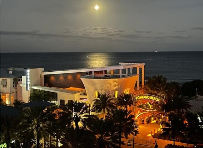 Building Photo - 133 N Pompano Beach Blvd