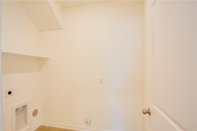 Building Photo - 112 Rebel Red Rd