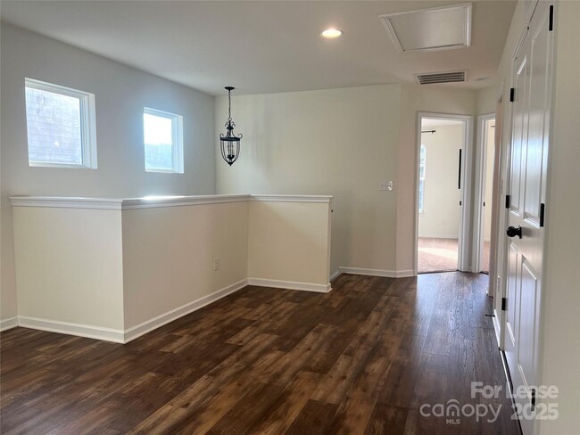 Building Photo - 13259 Savannah Point Dr
