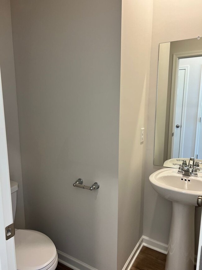 Building Photo - Brand New Three Bedroom Home In Sango