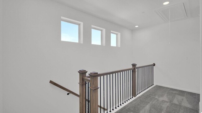 Building Photo - 2725 Woodall Dr