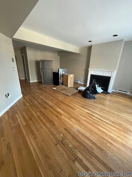 Building Photo - 1742 Washington St