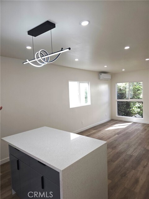 Building Photo - 3028-3022 W 12th St