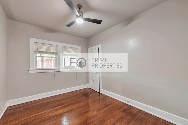 Building Photo - 1745 Sylvan Rd SW