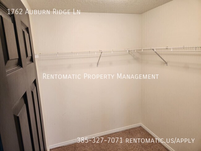 Building Photo - 1762 Auburn Ridge Ln