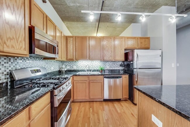 Building Photo - 520 S State St