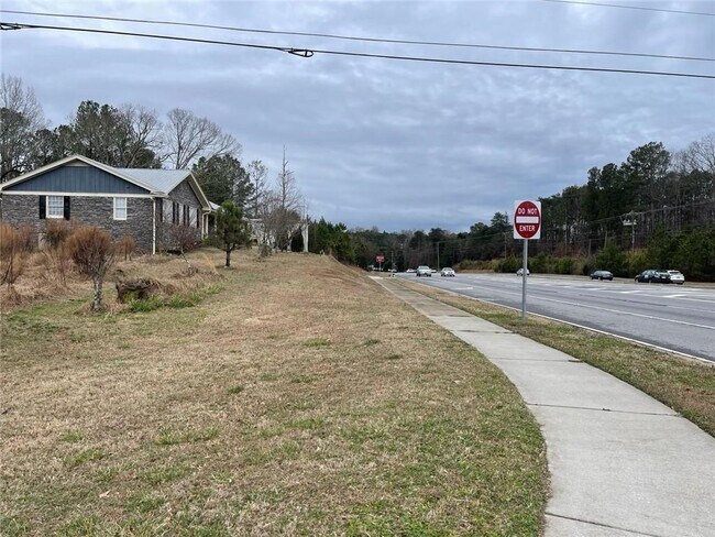Building Photo - 2717 Buford Hwy