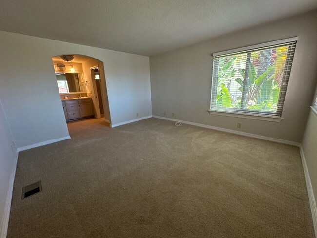 Building Photo - Pismo Beach Ocean View Condo