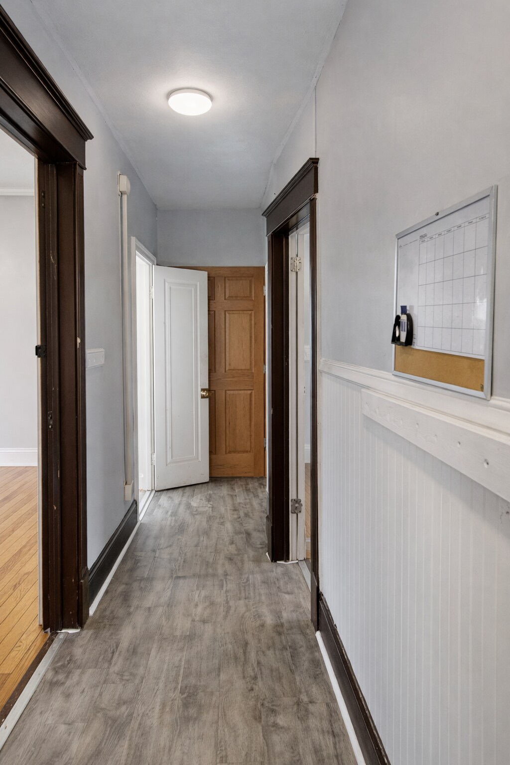 Building Photo - 1212 Como Ave SE