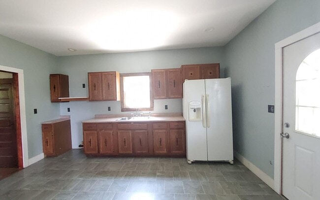 Building Photo - 351 Harriman Heights Rd