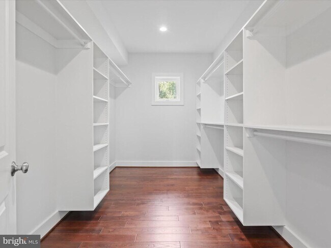 Building Photo - 1830 Cherri Dr