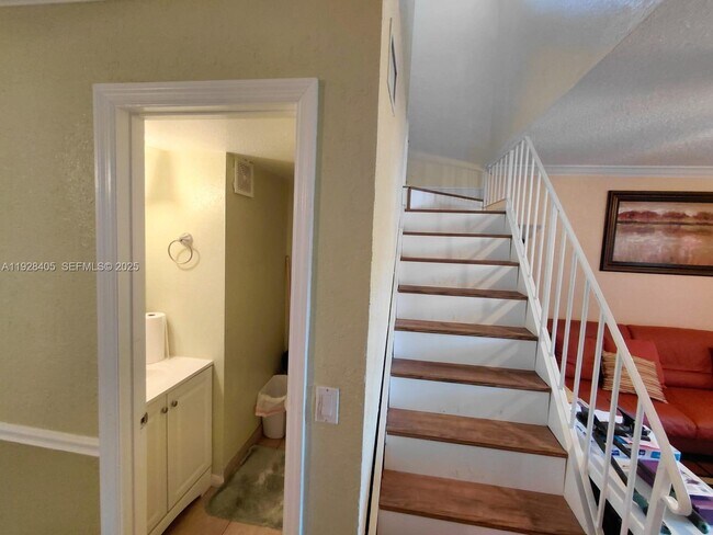 Building Photo - 11101 Royal Palm Blvd