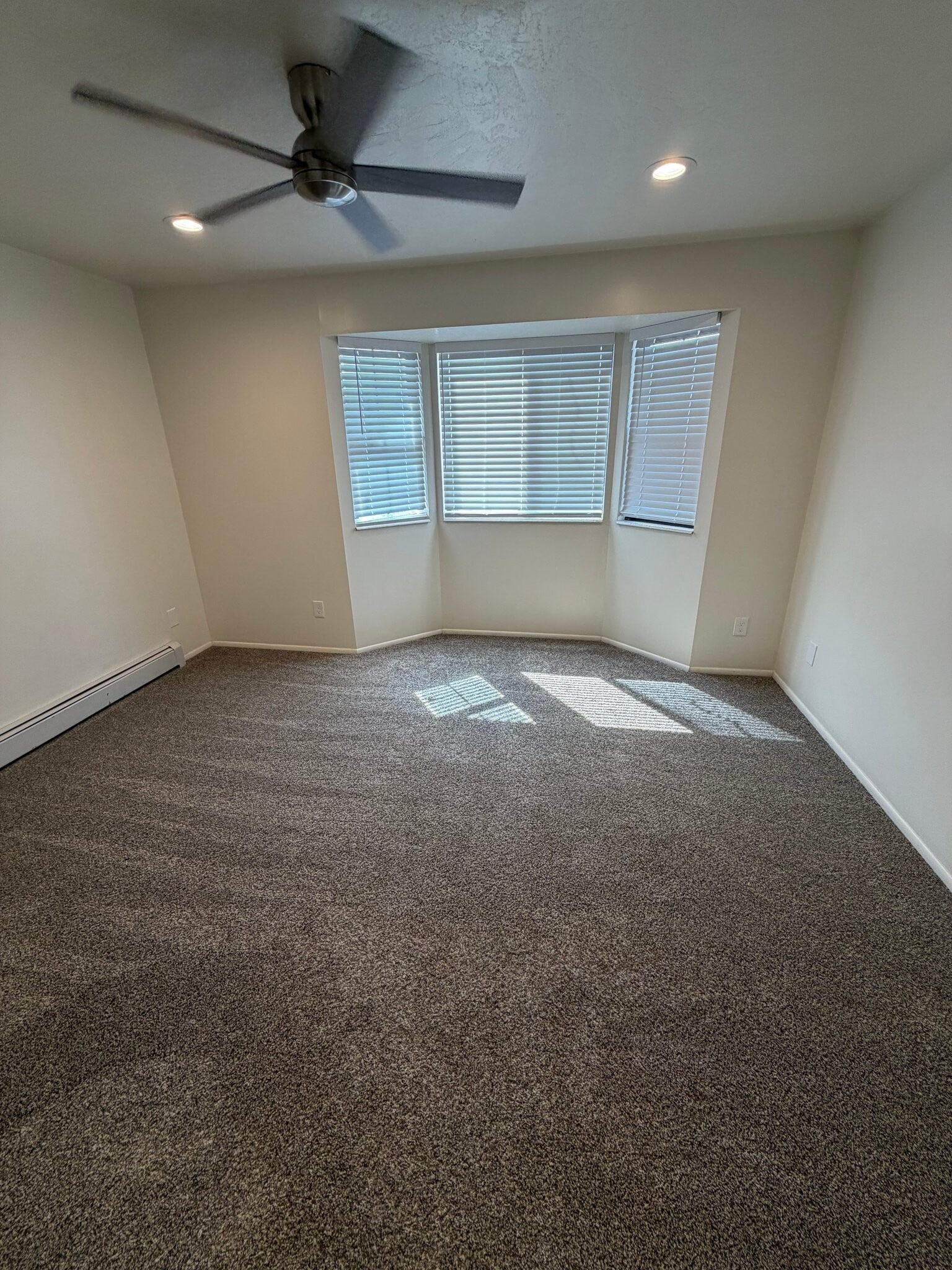 Building Photo - 1158 N 200 W