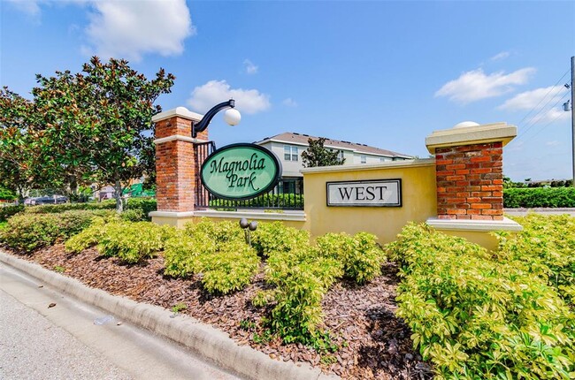 Building Photo - 4925 White Sanderling Ct