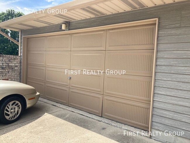 Building Photo - 1318 Lyons Rd